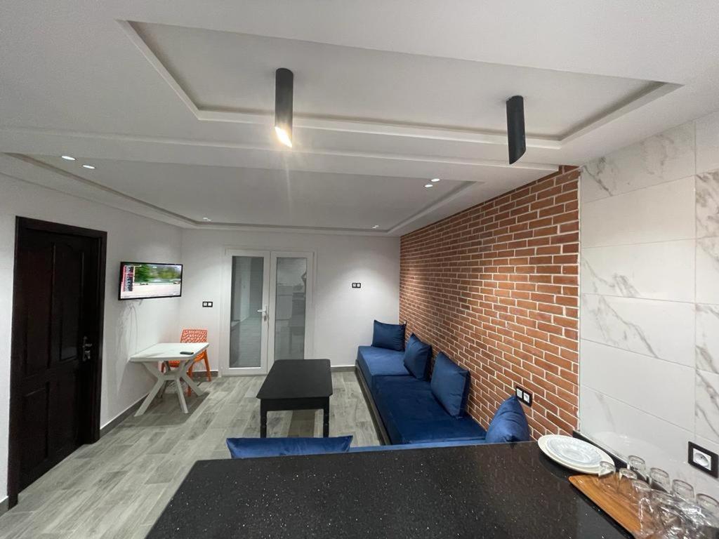 Res Abdelaziz 5 Min De La Plage Only For Families Apartment Martil Bagian luar foto